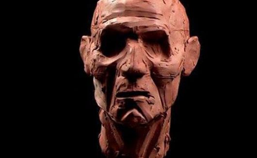 Formas primárias - Você irá aprender as principais construções para definir as formas primárias de sua escultura, definindo todos os elementos da face.